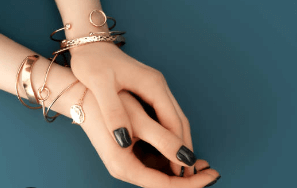 Finding Gold Bracelets for Women