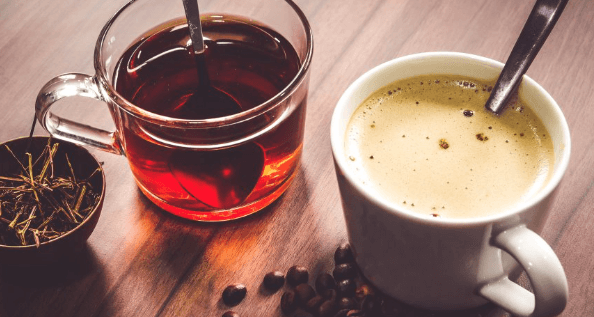 Tea vs Coffee - Which is Better in the Morning