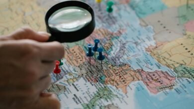 geographic location discovery hub